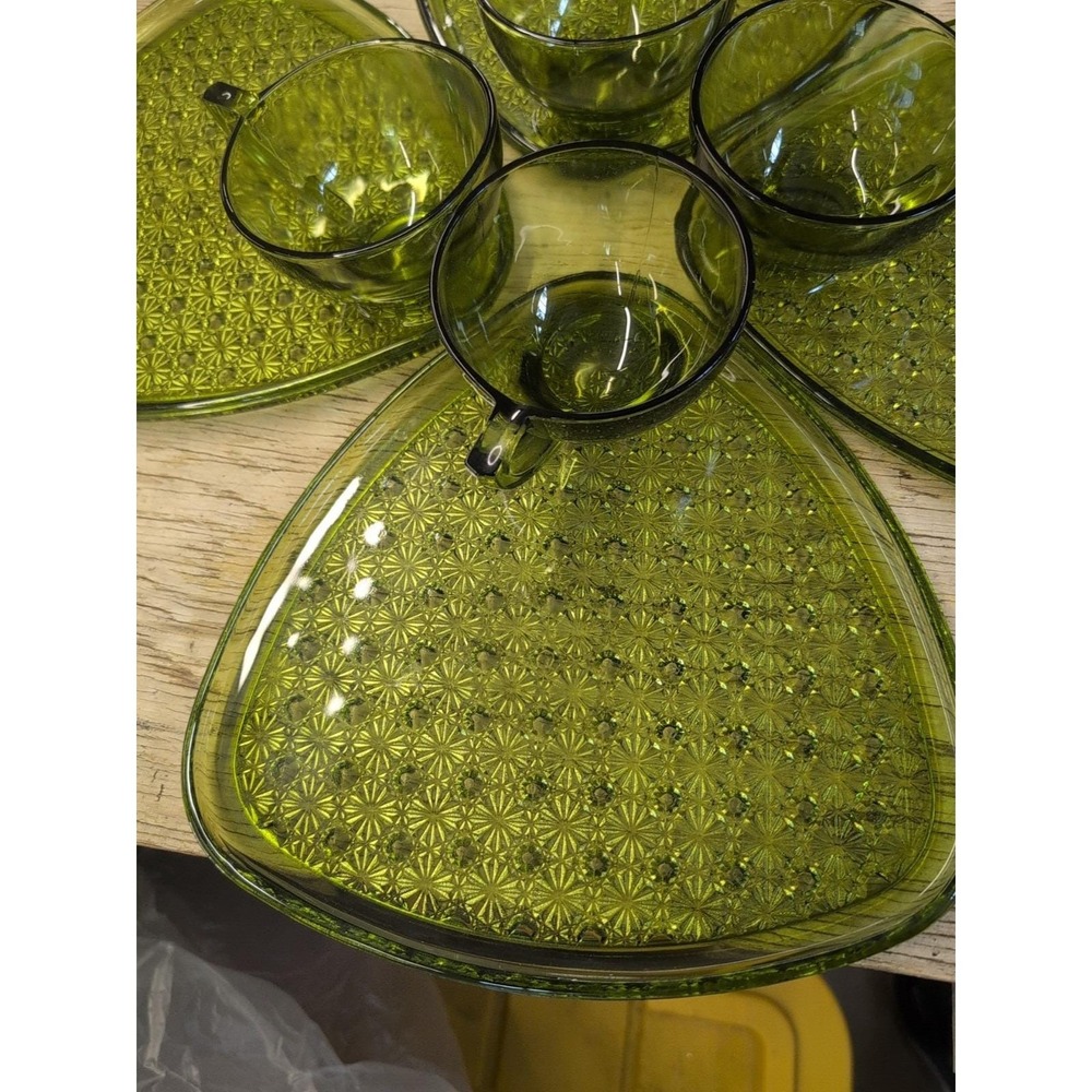 Indiana Glass daisy and button pattern desert plate & cups green set of 4 - Picture 2 of 5